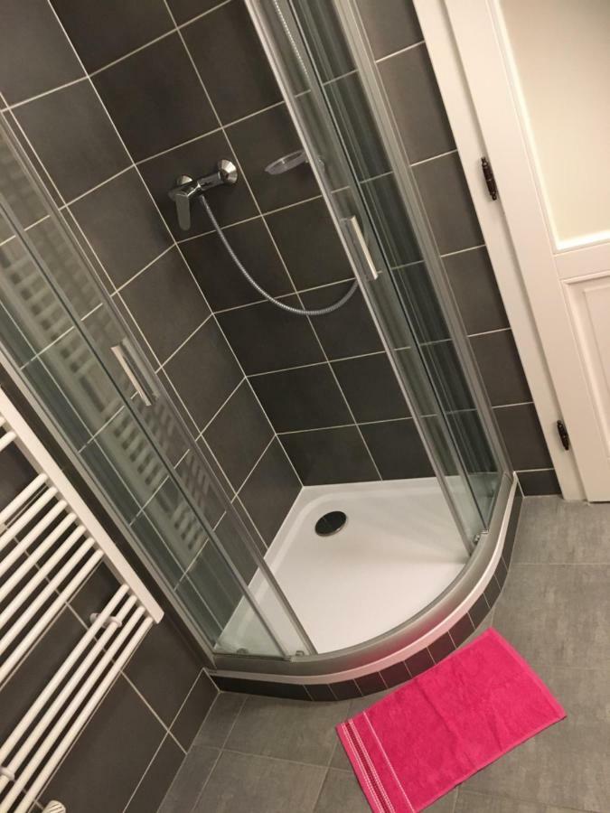 Apartments Simakova Vila تورنوف المظهر الخارجي الصورة